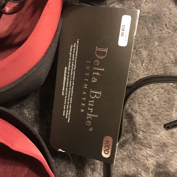 Bras - Picture 2 of 2